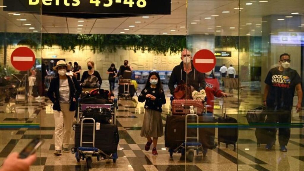 Bandara Changi Singapura Terapkan Pemeriksaan Suhu dan Visual bagi Pelancong di Tengah Wabah Mpox