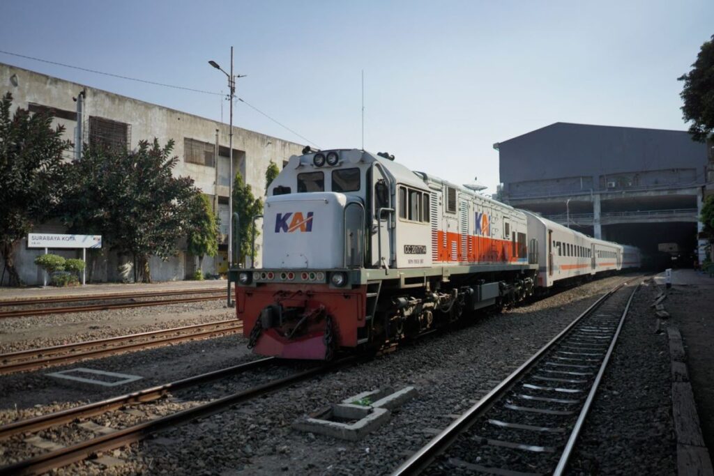 Daftar tarif commuter line Surabaya dan sekitarnya