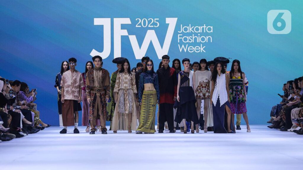 120 Perancang Busana Indonesia Tampil di Jakarta Fashion Week 2025