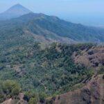 6 Fakta Menarik Gunung Inielika di Flores NTT yang Terkenal Sebagai Sumber Air Panas Meneruda