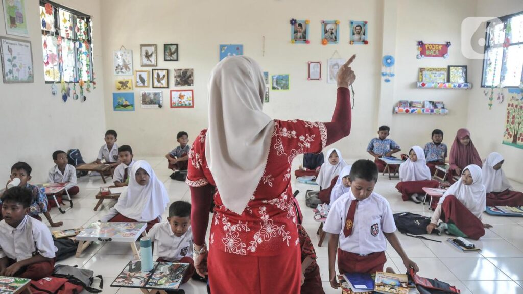 Ketika Guru Mendidik Siswa Di Bawah Bayang-Bayang Tuntutan Orang Tua