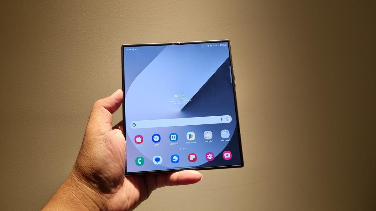 Samsung Galaxy Z Fold6 Bisa Bantu Anda Selenggarakan Acara Akhir Tahun, Bagaimana?