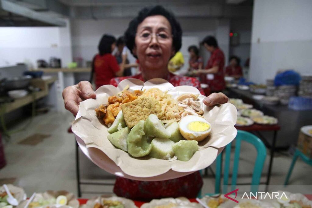 10 makanan wajib saat perayaan Imlek