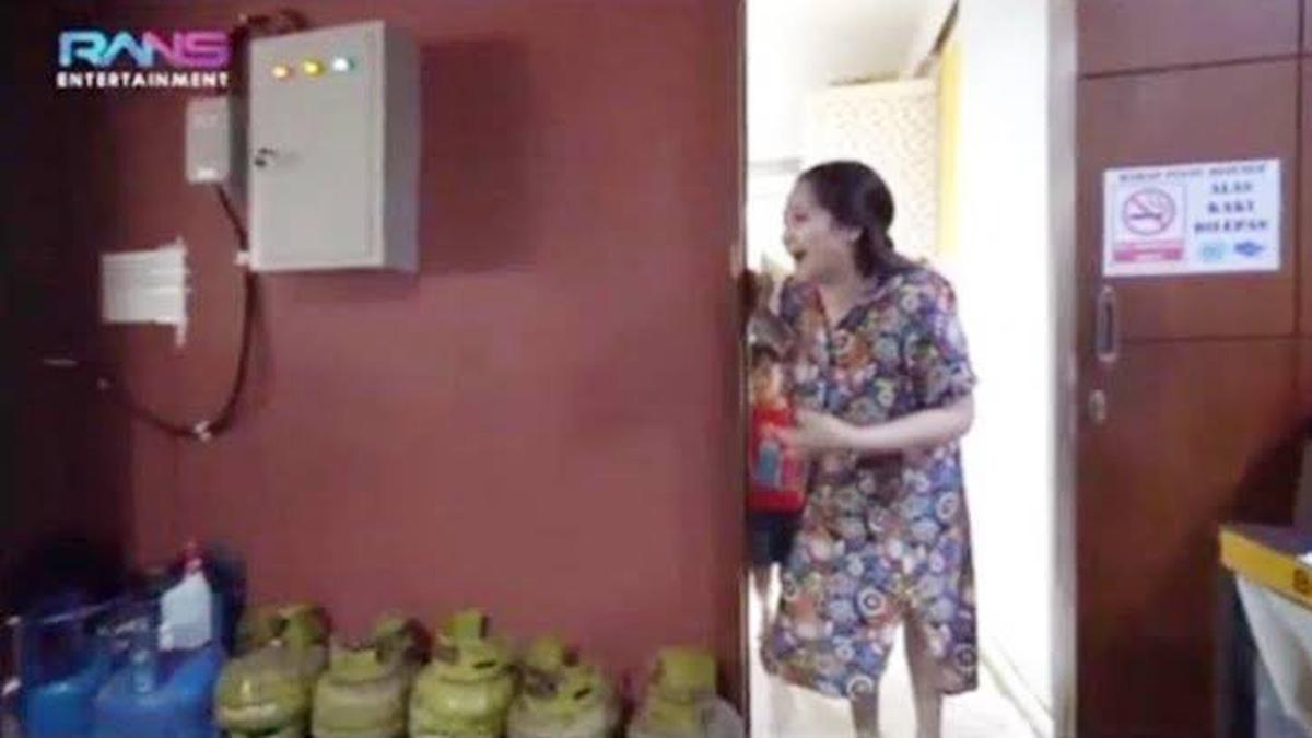 LPG Video Tua 3 Kg Tumpuk di Raffi Ahmad dan Rumah Nagita Slavina Ketika penduduk sulit untuk mengantri untuk membeli gas melon