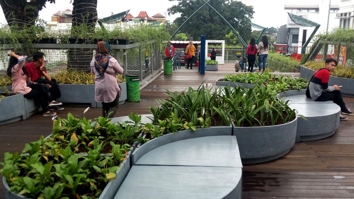 Rencana Pemerintah Kota Bandung untuk menghidupkan kembali teras Cihampelas yang ditangguhkan