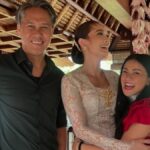 Datang ke acara Siraman Luna Maya, Nirina Zubir mengatakan yang pertama meninggalkan rumah dalam 2 bulan