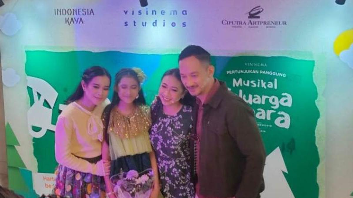 Aktor film Jumbo Quinn Salman mengungkapkan tantangan untuk tampil kembali dalam musikal keluarga Cemara