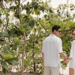 Gaya kasual sesi prewedding Alyssa Daguise dan Al Ghazali sambil menunjukkan keindahan pantai di Belitung