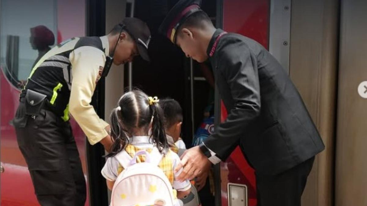KCIC menawarkan diskon tiket hingga 20 persen untuk perjalanan kelompok selama liburan sekolah