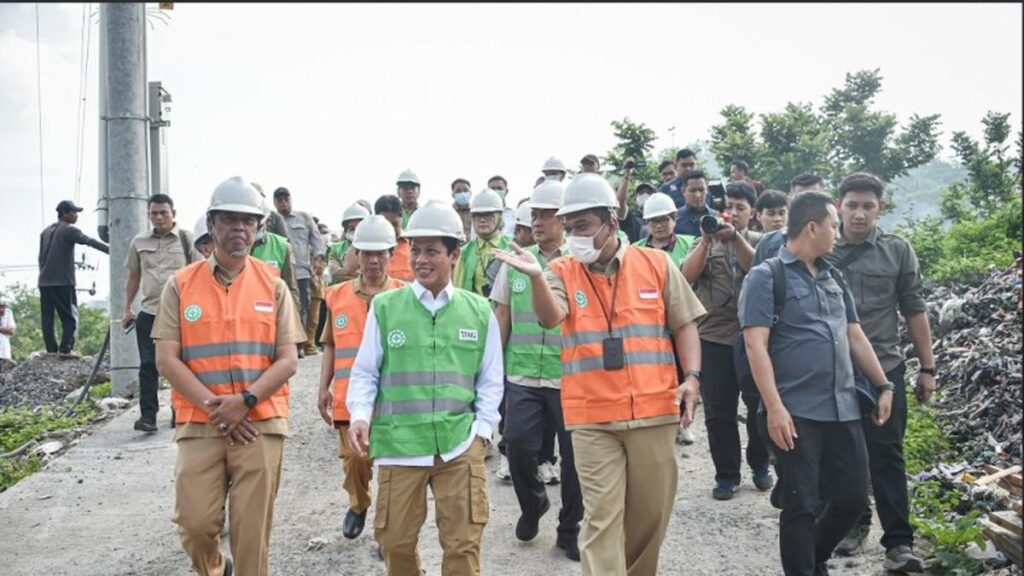 Menteri Lingkungan adalah tindakan tegas pelaku pengelolaan limbah yang mengabaikan aturan