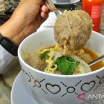 Resep bakso daging sapi dari daging kurban: Kenyal, gurih, dan nikmat!
