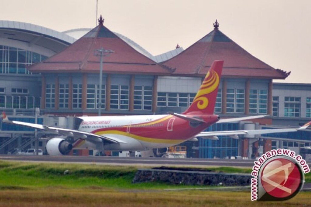 Jangan panik! Ini 5 cara hadapi turbulensi saat penerbangan di pesawat