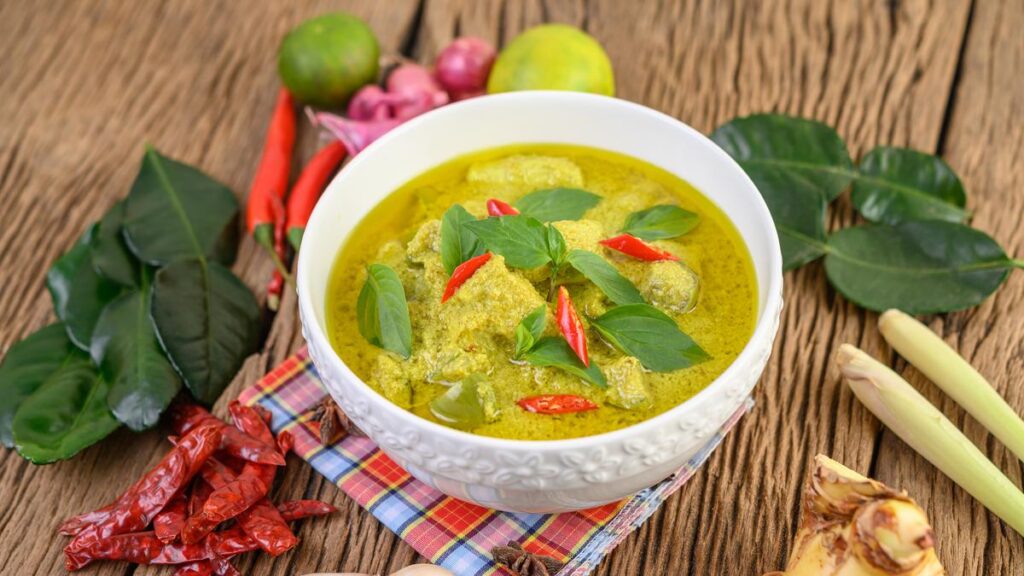 Resep Opor Ayam Kuning Terbaik, Sederhana Tapi Adiktif