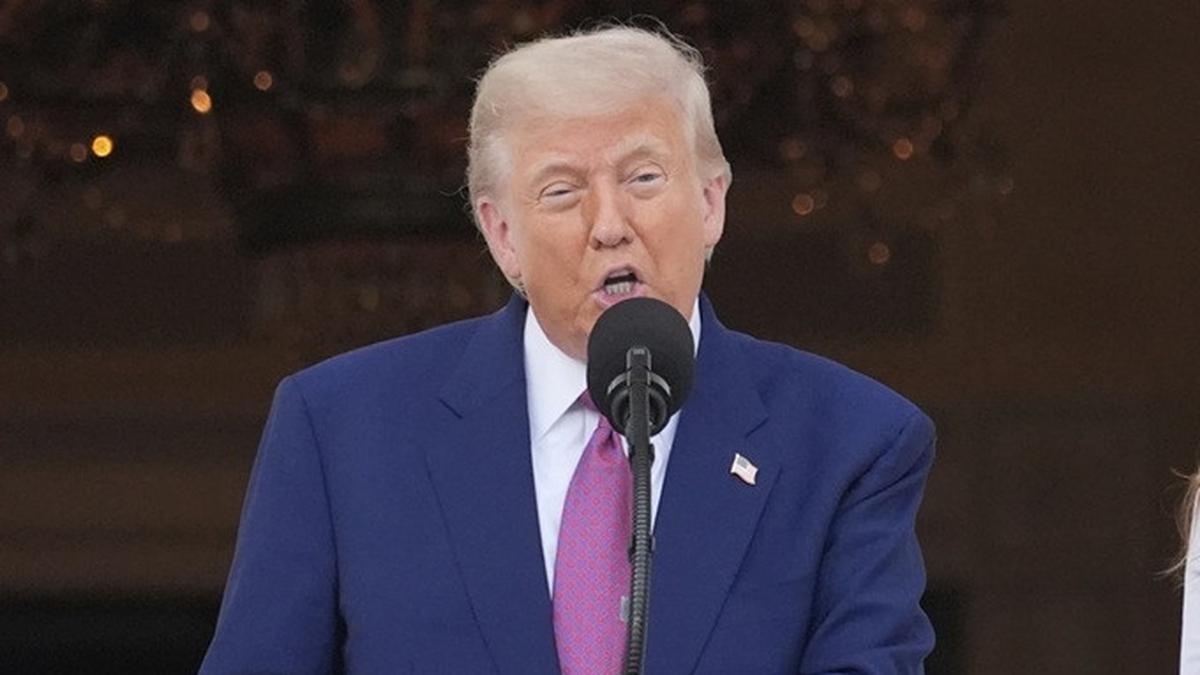 Top 3 Berita Hari Ini: Reaksi Coca-Cola Diklaim Donald Trump akan menggantikan pemanis dengan gula asli