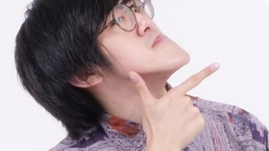 YouTuber Jepang mengklaim memiliki dagu terpanjang di dunia, mengubah ejekan menjadi kuat