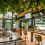 30 Rekomendasi untuk makan tempat di Bandung untuk keluarga, nyaman dan ramah anak