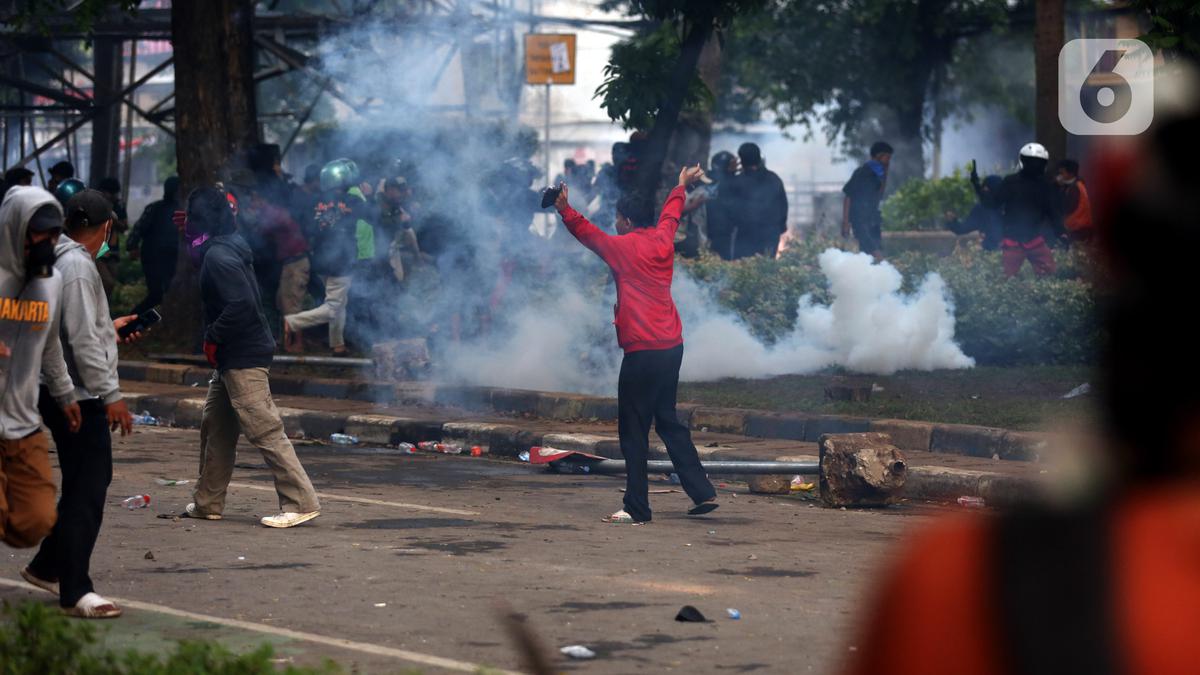 Apa itu ACAB dan 1312 yang sibuk di media sosial? Mulai dari sejarah hingga simbol perlawanan