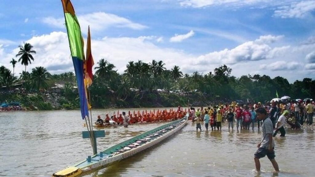 Festival Landasan pacu 2025 diadakan pada 20 Agustus 2025, air Sungai Kuantan mulai jernih
