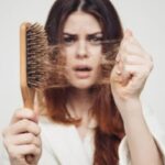 Penyebab rambut rontok: Dari kurangnya nutrisi hingga faktor genetik