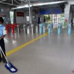 Lantai bau amis saat selesai dipel? Ini cara ampuh menghilangkannya