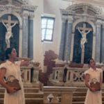 Lee Min Jung klarifikasi kontroversi foto dengan tas mewah di depan patung Yesus