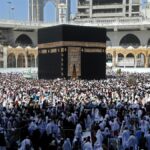 3 Berita Teratas Hari Ini: Jamaah umroh kini bisa masuk Arab Saudi dengan visa apa pun