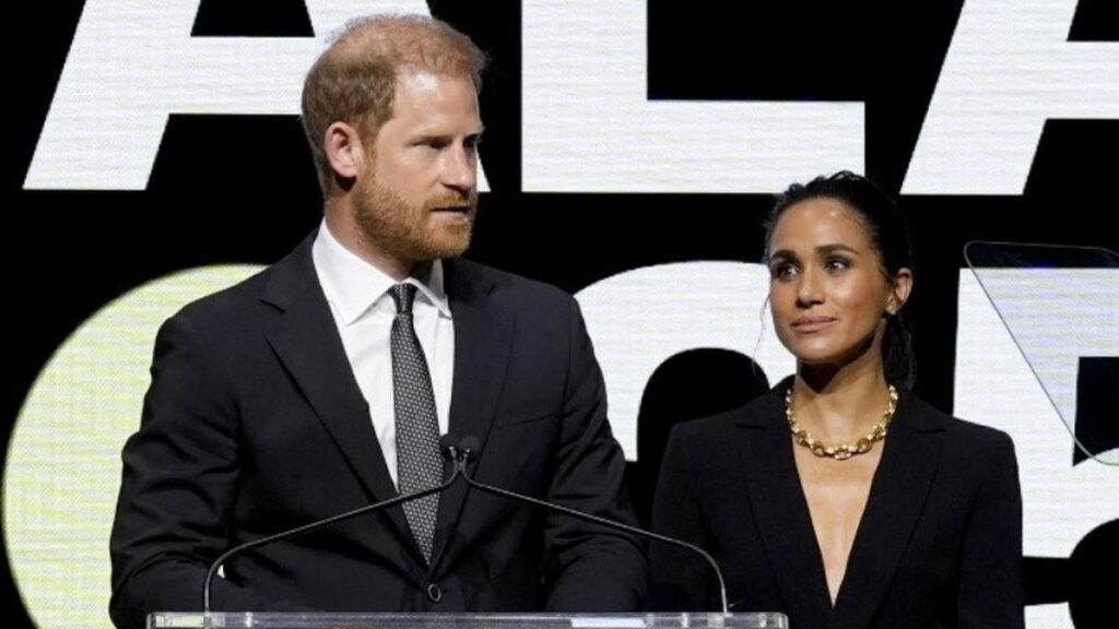 Reaksi Pangeran Harry mendengar kunjungan Meghan Markle ke Paris Fashion Week menuai kritik