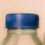 Studi: Kebiasaan minum air dari botol plastik sekali pakai meningkatkan konsumsi mikroplastik hingga 2 kali lipat