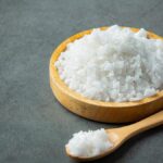 4 Trik Cerdas Mengurangi Garam Tanpa Mengorbankan Rasa