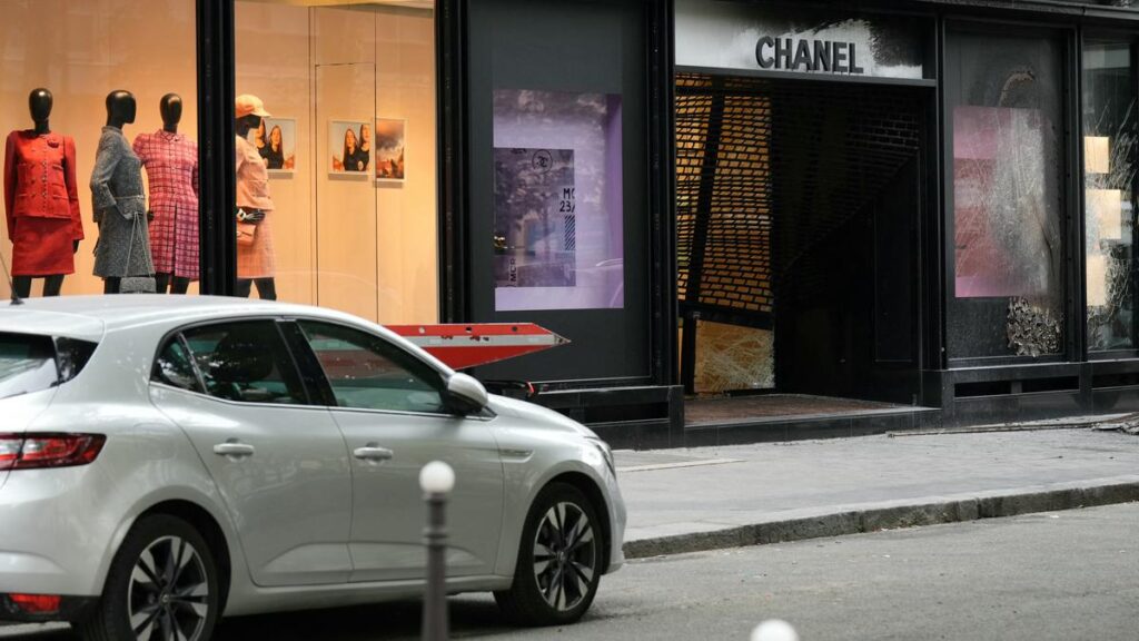 Butik Chanel di Paris Jadi Sasaran Perampokan, Pelaku Bawa Kapak dan Senapan