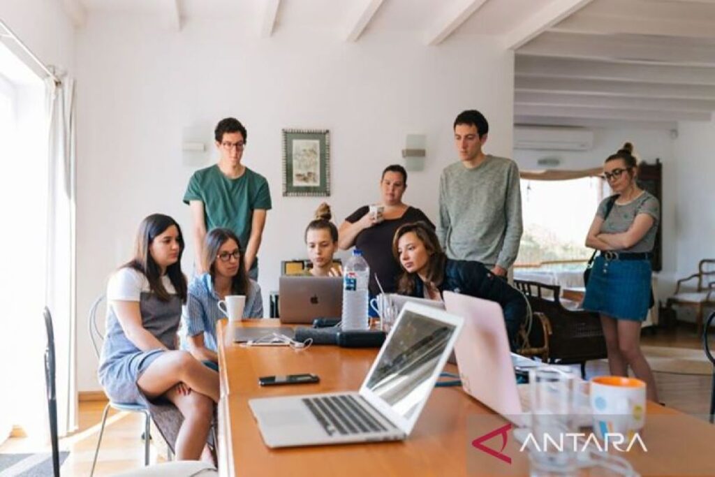 Istilah bahasa korporat kekinian: Dari "jump in" hingga "adjust"