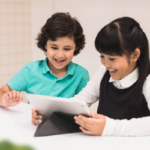 Studi: Orang yang mampu bicara banyak bahasa bisa menua lebih lambat