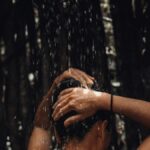 Tren Mandi Gelap, Diklaim Efektif Menenangkan Otak dan Membantu Tidur Nyenyak