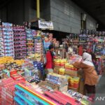 Efek bermain kembang api bagi kesehatan yang jarang disadari