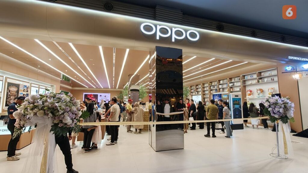 Oppo Flagship Store Gandaria City dirombak total, ada robot AI yang bisa Kung Fu dan nongkrong