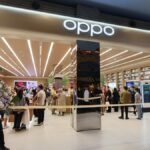 Oppo Flagship Store Gandaria City dirombak total, ada robot AI yang bisa Kung Fu dan nongkrong