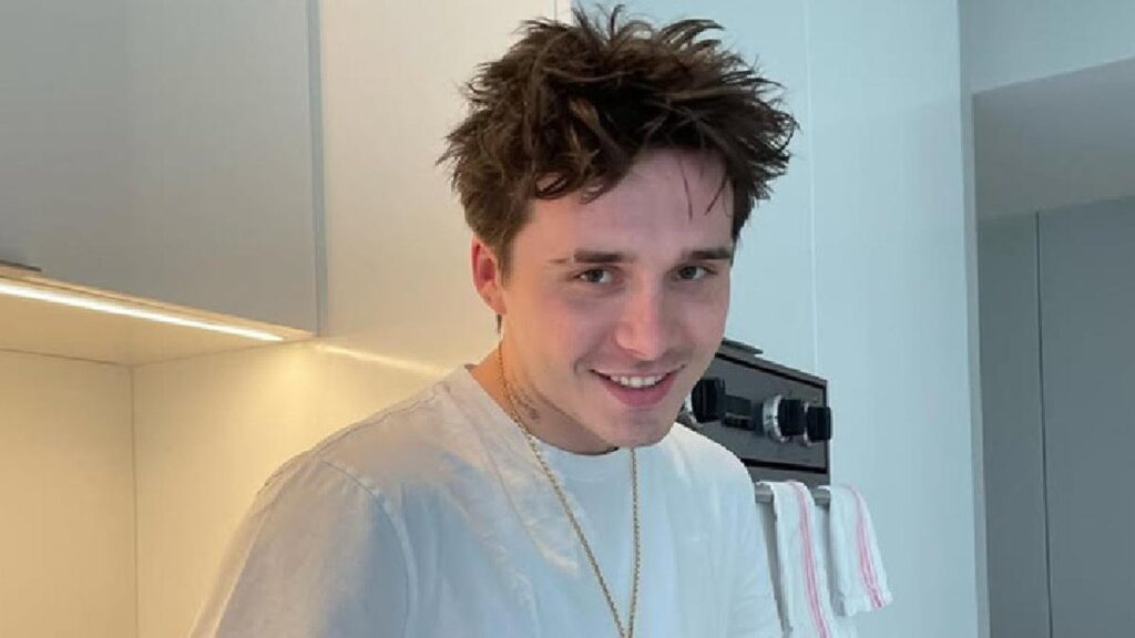 Photobook Brooklyn Beckham Dijual di Situs Barang Bekas, Harganya Melonjak 1.600 Persen