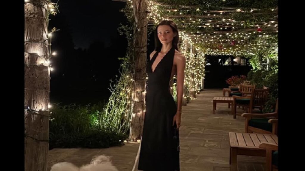 Nicola Peltz Diminta Makan Lebih Banyak Karena Terlihat Kurus, Apa Gunanya Diet Ketat?