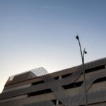 Abu Dhabi Gratiskan Hotel dan Perpanjang Visa Bagi Wisatawan Terdampak Perang Iran vs AS-Israel