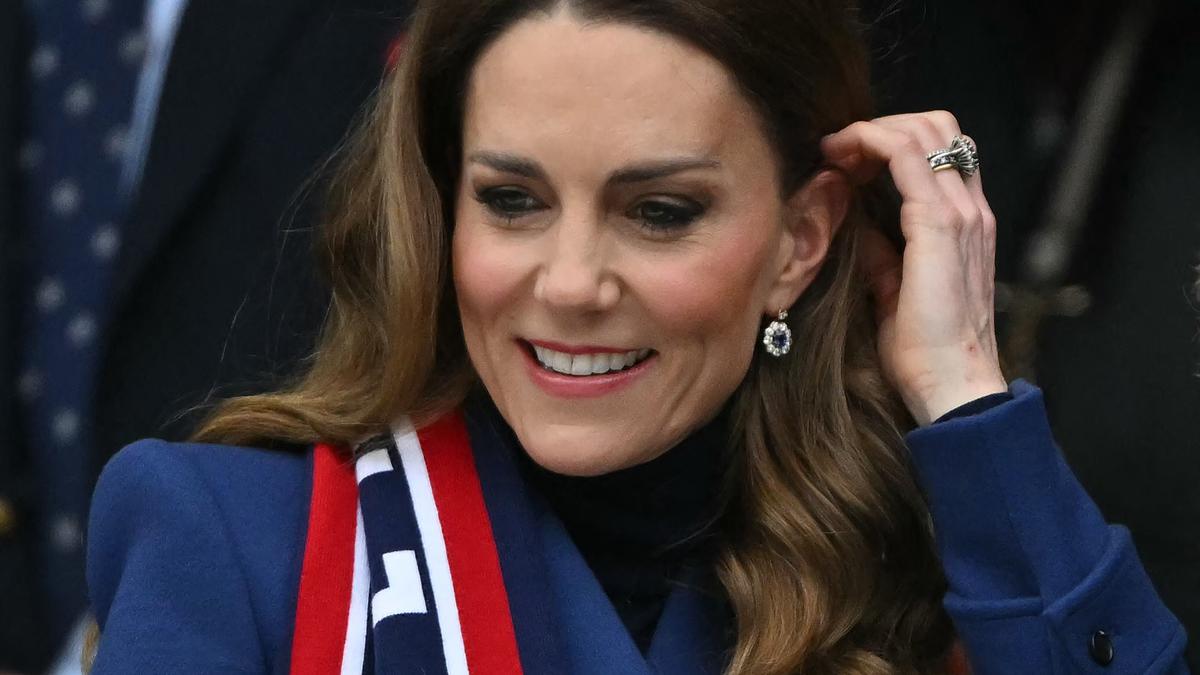 Gaya Kate Middleton berubah menjadi mencolok di tengah skandal mantan Pangeran Andrew